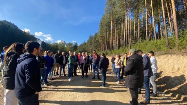 14860908-ABEF-4297-95EF-D532DF21B56C